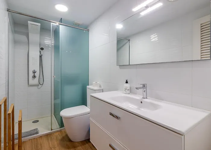 Oceanfront Flat I By Canary365