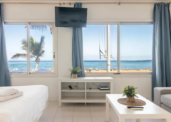 Oceanfront Flat I By Canary365 Daire *